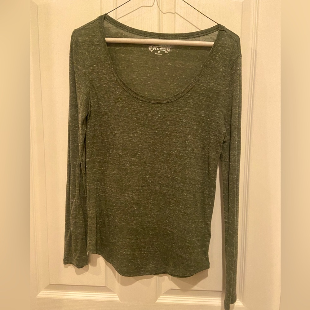 Mudd Women’s Scoopneck Ling Sleeved T-shirt, dark heathered green